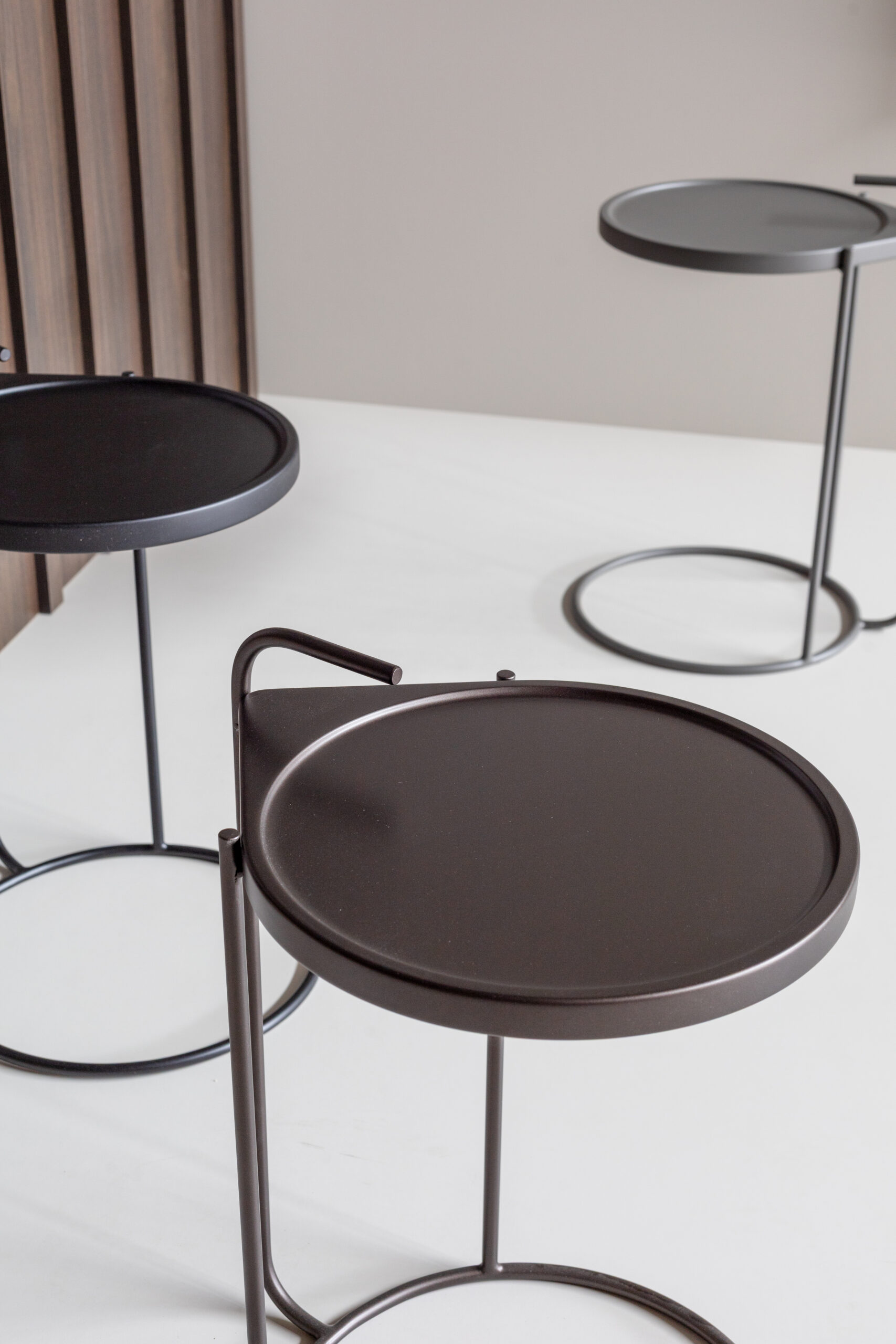mesa-auxiliar-geo-dopo-studio-emerson-borges-2
